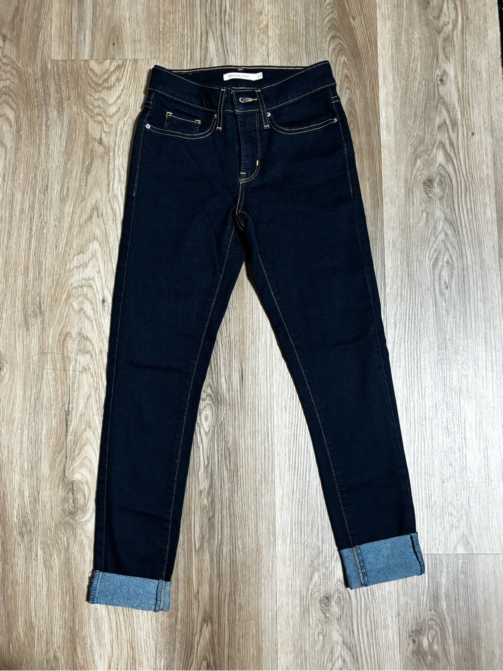 Levi’s Skinny Jeans Dark Wash Cuffed Ankle Denim